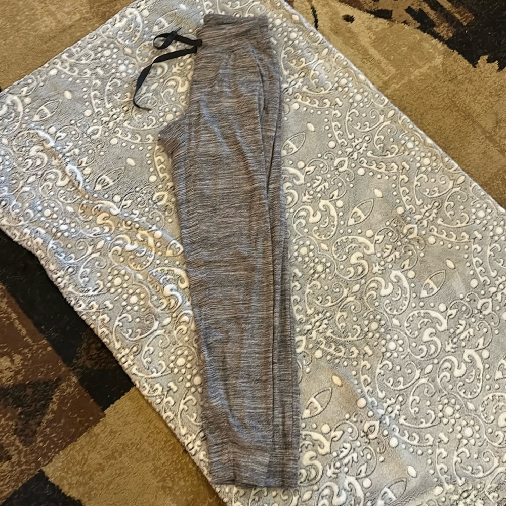 Lululemon Athletica Reday to Rulu jogger